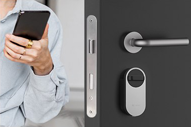 Ezviz | Smart Lock Kit - Remote Control